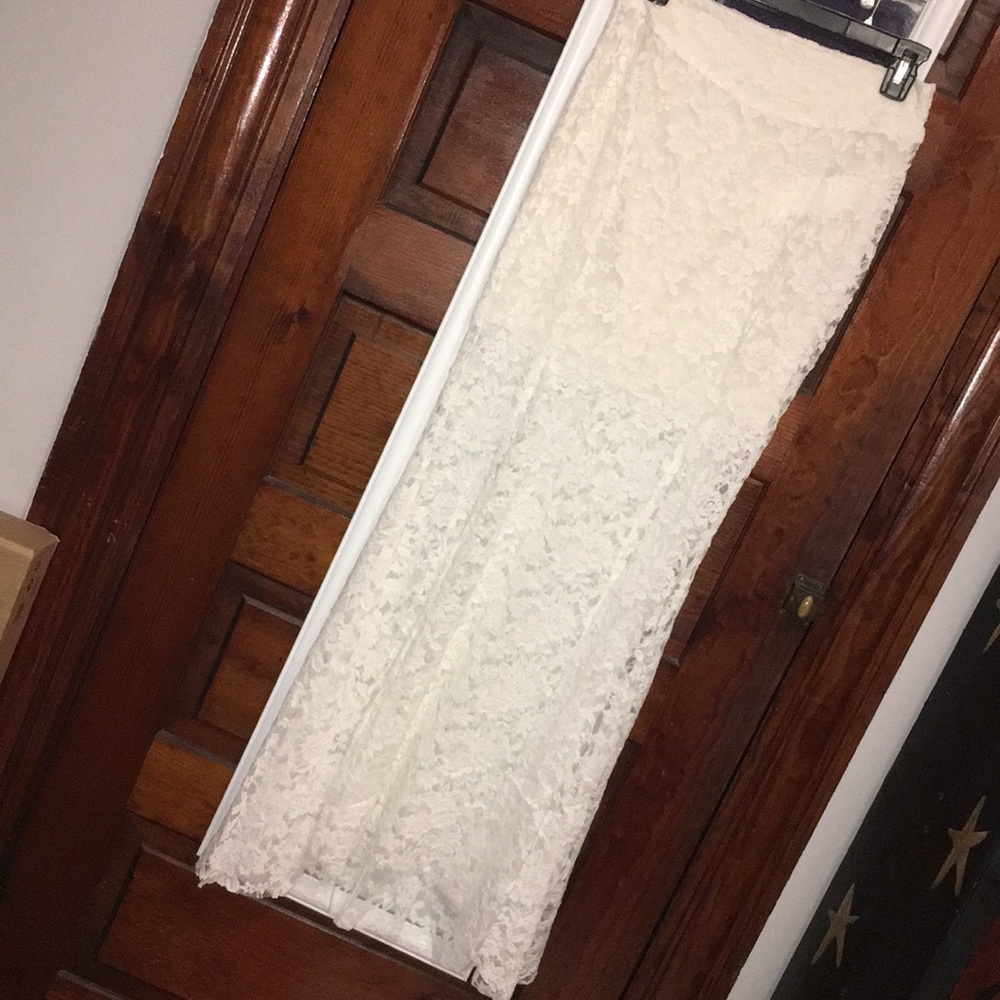 NWOT white lace skirt!!!